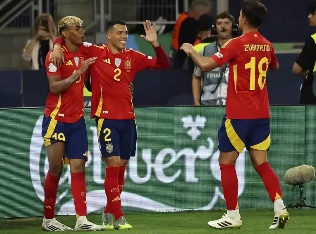 leyu sports-加时末段葡萄牙体育备战英超;调整名单细节曝光;震撼外界;赛程密集仍需轮换-leyu sports